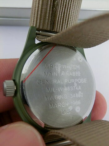 MWCミリタリーウォッチカンパニーW113CLASSICRANGEQUARTZWATCHESブラックオリーブ