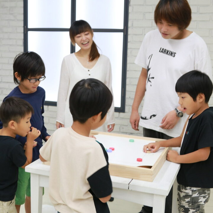 楽天市場 子どもも大人も楽しめる 贈り物にも 学童カロム 駒増量バージョン Carrom ボードゲーム カロム 学童保育 コロナ対策 子ども 遊び 玩具 彦根 作業療法 小学生 子ども 家族 ファミリーゲーム 遊び道具の専門店 学童あそび