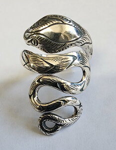 galcia RING COBRA SNAKE SILVER925 �K���V�A�@�R�u���@�����O�@�X�l�[�N�@�V���o�[925�@(26R-CB001S) ��������̏��i�͎󒍐���i�ׁ̈A3�`4�T�ԑO��Ŕ����ɂȂ�܂��B