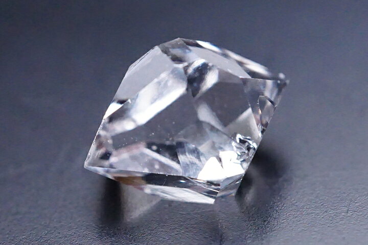 水入りハーキマーダイヤモンド結晶 最高級品 アメリカ・ニューヨーク州産 ギャラリーメイスン