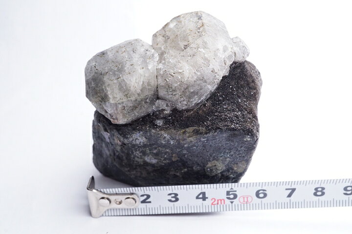 楽天市場】幻の名品 フェナカイト母岩付き原石 292.6g ファイナル 
