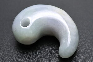 ラベンダーミャンマーヒスイ古代勾玉AAグレード