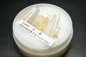 Ai!Y({)@Rb{sob^zRY P[X