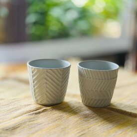 【限定1点】　砥部焼 東窯 大東アリン作 白マットペアフリーカップ｜モダン和食器・夫婦カップ