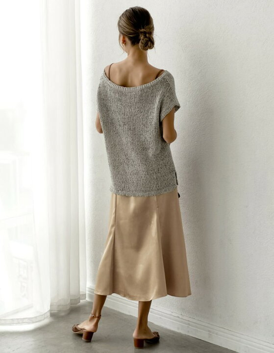 楽天市場 Outlet Sale 角度によって表情を変えるシアーなサテンスカート M Lサイズ ハイウエストサテンセミフレアスカート レディース ウエストバックゴム 結婚式 Re Edit リエディ