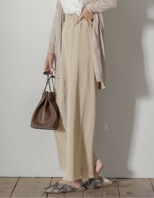 楽天市場 オケージョンにも対応するリラクシーな旬ボトム C M Lサイズ細プリーツワイドパンツ レディース ストレートパンツ 通勤 オフィスカジュアル ルームウエア 部屋着 Re Edit リエディ