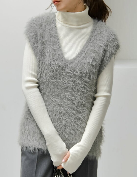 楽天市場】M/Lサイズ [2023A/W COLLECTION]Vネックフェザーシャギー 