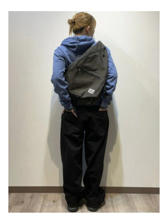 楽天市場】【SALE／20%OFF】(M)GAPロゴ スリングバッグ GAP ギャップ 