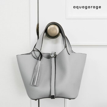 タッセル付きトートバッグ