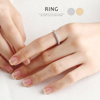 繊細なディテールの華奢リング