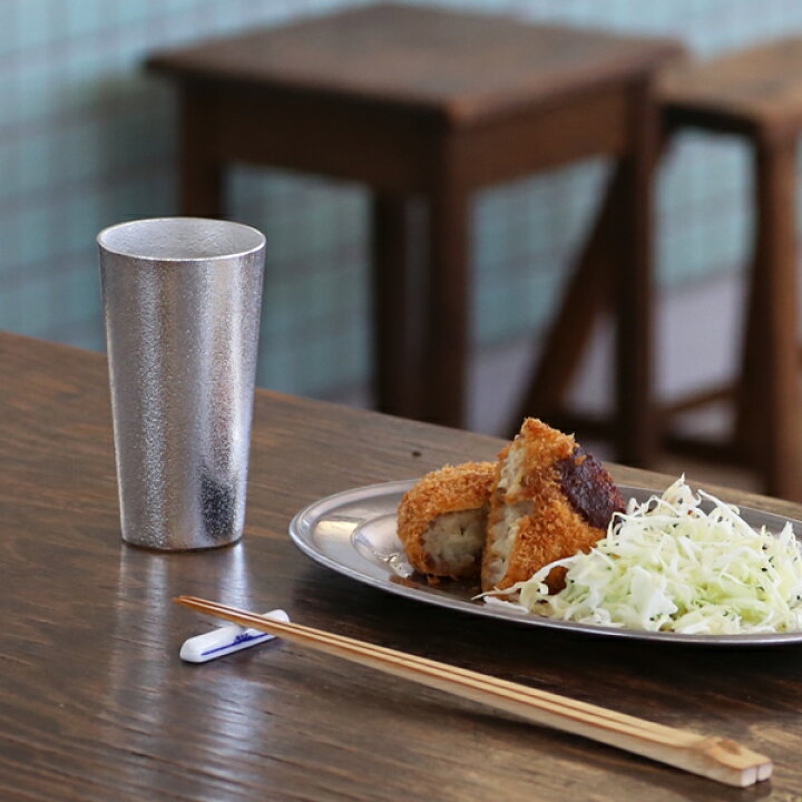 ☆a662、ビールの味が変わる ドイツ製 錫製 ビアカップ 美しい金彩の  