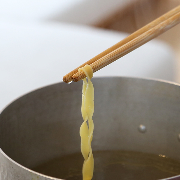 ヤマチク パスタ箸 菜箸 スパゲッティ 麺用 極太 天ぷら 花箸 キッチンツール がらんどう