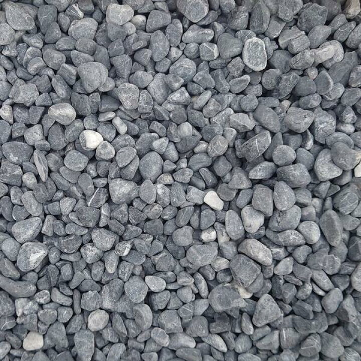 楽天市場】くろい玉石 10～20mm 20kg/袋 【あす楽】【砂利】【黒玉石 