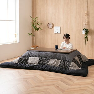 yԌ P2{zzc { ` 唻 a_ `FbN ȃGl uE 205×315cm zc p  IV  rOp   ~ ԂƂ 