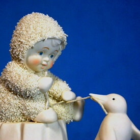 アメリカ DP56社 天使の様に優しい表情の陶器のお人形・フィギュア　スノーベビー 　 I Can Tie Them Myself 　高さ11,5cm　送料無料