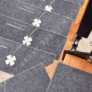 階段 マット 滑り止め マット 猫 犬 防音 吸着マット 転落防止 冷え対策 キズ防止 室内用 すべり止め ペット 15枚セット 70*22*4.5cm 15枚組 55*22*4.5cm 蓄光