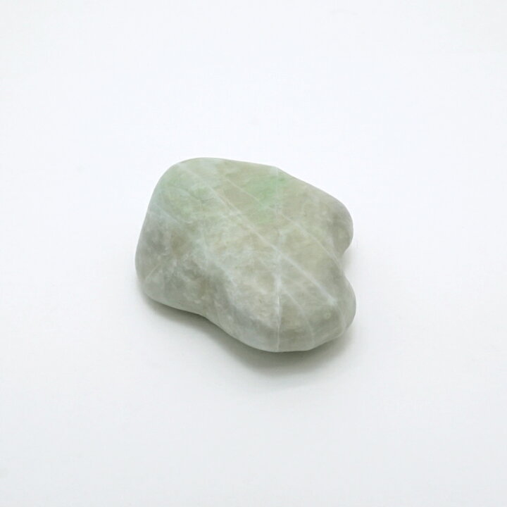 楽天市場】【 一点物 】【 希少 】 糸魚川翡翠 原石 30.8g 新潟県産 