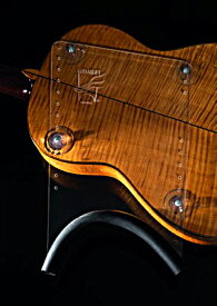 ギターリフト（ビッグ、クリスタルクリア） クラシックギター用 支持具 ドイツ製 安定感 吸盤式