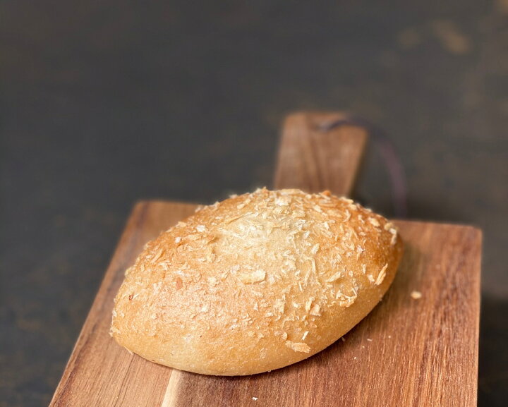 楽天市場 農家直送 玄米ペースト焼カレーぱん 12個入り 冷凍パン 低カロリー 糖質制限 低糖質 お取り寄せ パン 夜食 おきかえ 食パン プレゼント 贈り物 詰め合わせ 玄米パン 添加物不使用 伊佐米使用 保存食 ノンフライ 玄米ペーストぱん工房やまびこの郷