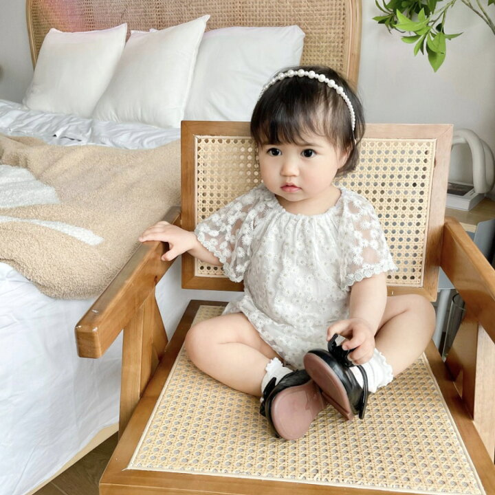 楽天市場 ベビー服 女の子 半袖 春夏 春 夏 かわいい おしゃれ 花柄刺繍 ロンパース ハーフバースデー フリル 赤ちゃん 赤ちゃん服 ベビー ベビー服 子供 子ども 子供服 子ども服 韓国子供服 韓国 韓国子ども服 海外子供服 海外子ども服 ホワイト 60cm 70cm 80cm 90cm
