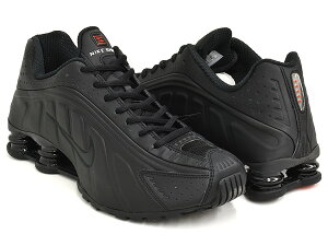 NIKE SHOX R4�y�i�C�L �V���b�N�X �A�[���t�H�[�z�y�����j���O �X�j�[�J�[ �V���[�Y �u���b�N�zBLACK / BLACK - BLACK - MAX ORANGE