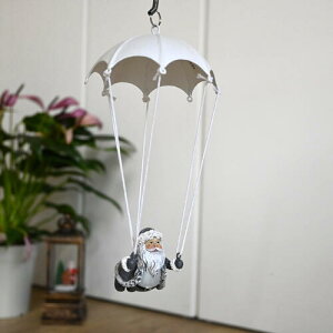 10{`ƂȂ܂@T^N[X@pV[g NX}X@IuWF@CeA@킢̍~G߂̏ɁB[NX}Xv[gɂ҂łB