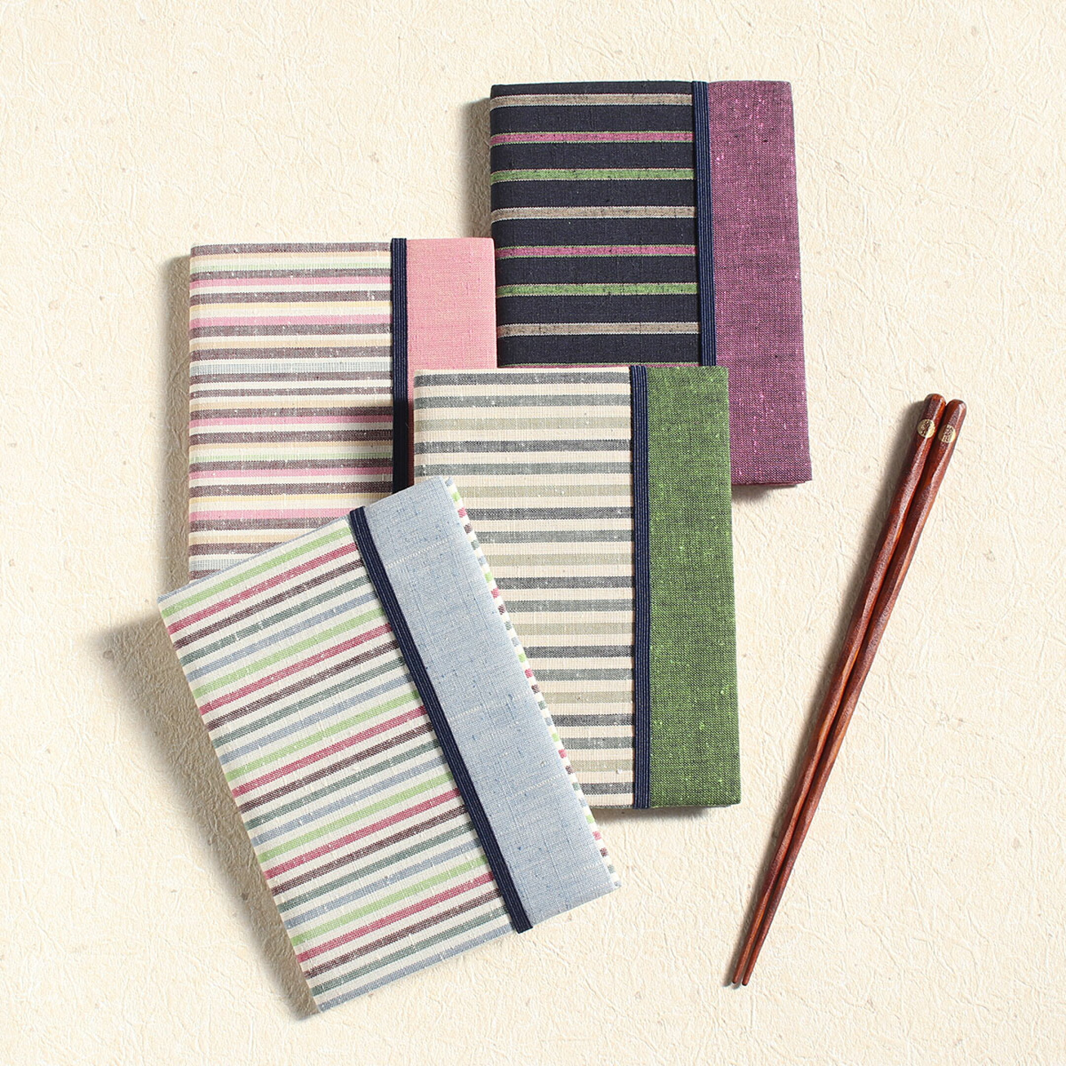 気楽なお食事をサポートする箸と通院に便利なお薬手帳