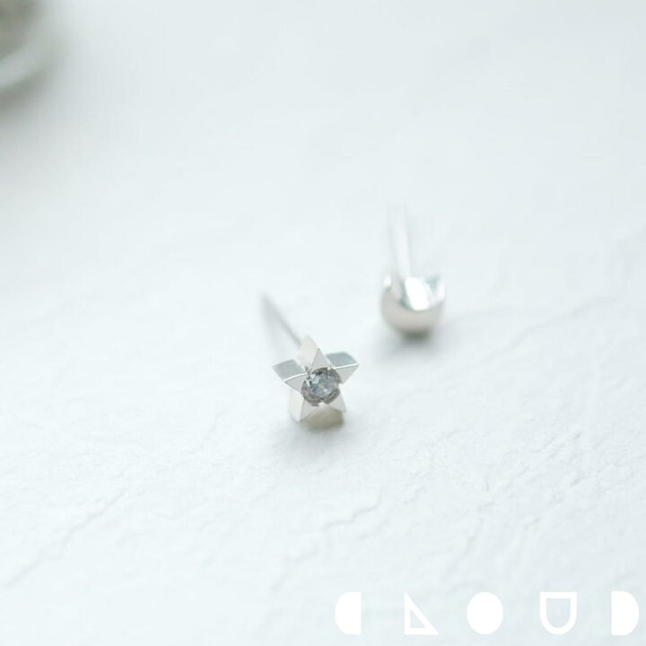 楽天市場】Cloud Jewelry 星 ＆三日月 極小 ピアス イヤリング 