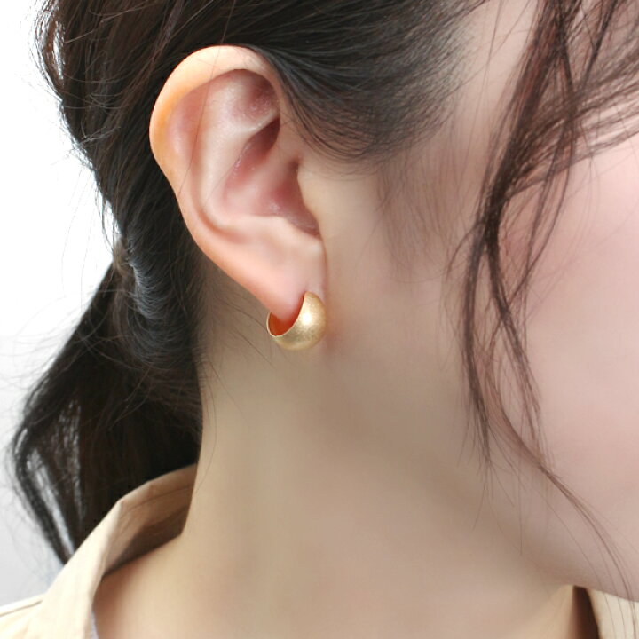 楽天市場】K18 ゴールド スターダスト 甲丸 13mm フープピアス 2P 両耳 