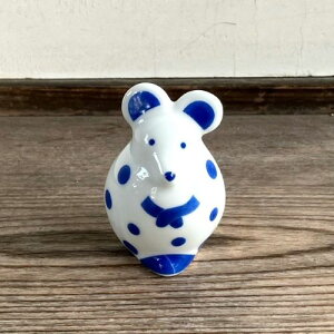 T[\ Ƃ˂ xq LISA LARSON 2020 lY~ l