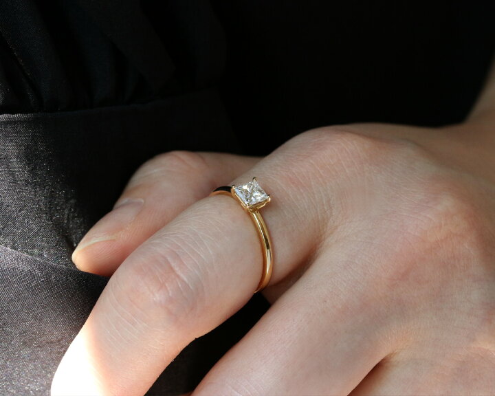 楽天市場】「プリンセスカット」 K18 一粒 リング ダイヤモンド 0.502 