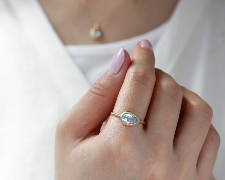 楽天市場】「ペアシェイプカット」 アクアマリン リング 1.075ct K18 