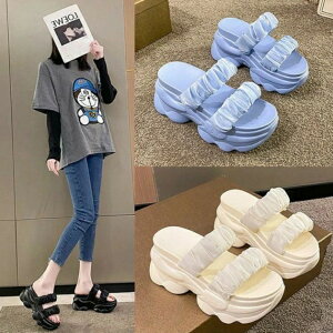 厚底サンダル ミュール レディース 軽量 ビーチサンダル 9cmヒール 光沢感 夏 厚底 柔らかい 上品 かわいい おしゃれ シンプル 滑り止め 快適 洗える 疲れない 美脚 お出かけ 結婚式 カジュア