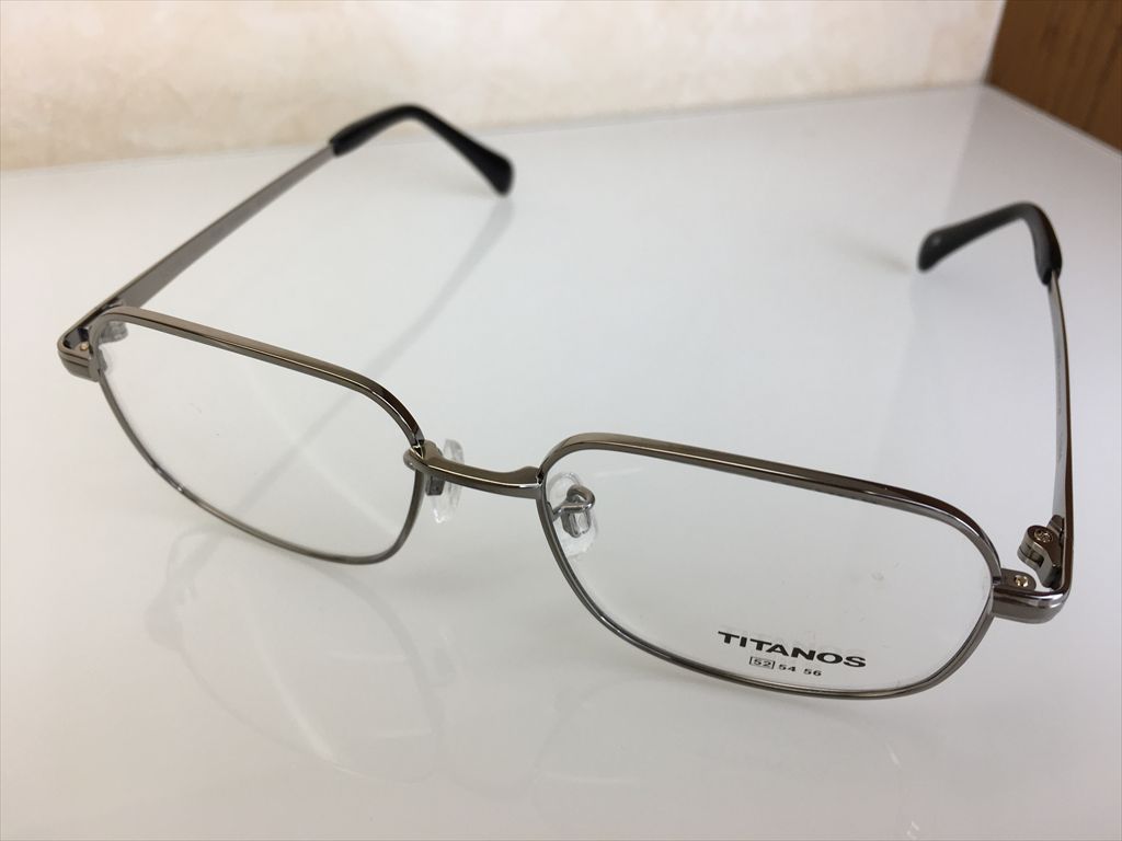 チタノス メガネ メガネフレーム titanos 眼鏡 メタル メンズ 国内正規品 最大59％オフ！ 日本正規品 SALE 85%OFF 52サイズメガネフレーム TITANOS シルバー 新品未使用 鯖江製 CB0 T-1306 日本製