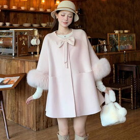 フォックスファーコート ボリューム フォックス ファー ノーカラー リボン ポンチョ 袖 ウール ダブルフェイス Aライン コート ピンク イエロー 黄色 ブルー 水色 アウター コート ファー きれいめ レディース オシャレ 上品 暖かい 厚手 20代 30代 40代 50代