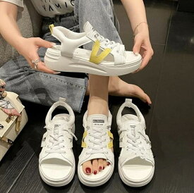 サンダル レディース スポーツサンダル ビーチサンダル サマー 夏新作 厚底 スニーカーサンダル 履きやすい メッシュ カジュアル シューズ