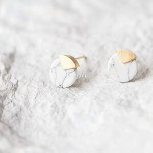 Ȕ͋[nECg T[N RC嗝΃p^[ X^bh sAX MJLuLu Tiny White Simulated Howlite Circle Coin Marble Pattern Stud Earrings