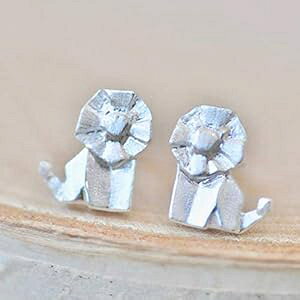 �܂莆���C�I�� �C�������O (�X�^�[�����O �V���o�[ 925) Jamber Jewels Origami Lion Earrings in Sterling Silver 925