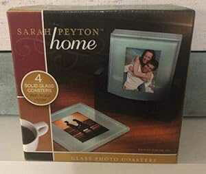 TEyCg z[: ؐz_[X^ht\bhKXtHgR[X^[ Sarah Peyton Sarah Payton Home: Solid Glass Photo Coasters with Wood Holder-Stand