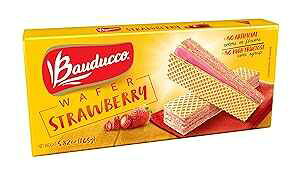 Bauducco Strawberry Wafers - Crispy Wafer Cookies With 3 Delicious, Indulgent, Decadent Layers of Strawberry Flavored Cream - Delicious Sweet Snack or Desert - 5.82oz (Pack of 1)