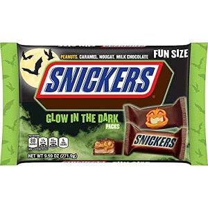 Mars SNICKERS Chocolate Bars Glow In The Dark Fun Size Halloween Candy Trick or Treat Packs, 9.59oz