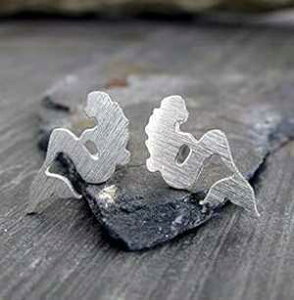 čŎ肳ꂽ}[ChX^bhsAXX^[OVo[BC̉̏ȃ|Xg Poseidon's Booty Mermaid stud earrings brushed sterling silver handmade in the USA. Sea maiden tiny posts