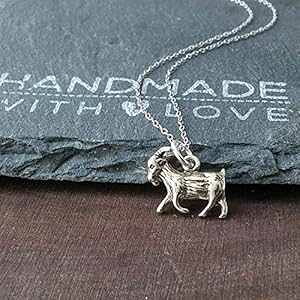 �X�^�[�����O�V���o�[ �X���[�� ���M �`���[�� �y���_���g �l�b�N���X�A18�C���` KEVIN N ANNA Sterling Silver Small Goat Charm Pendant Necklace, 18