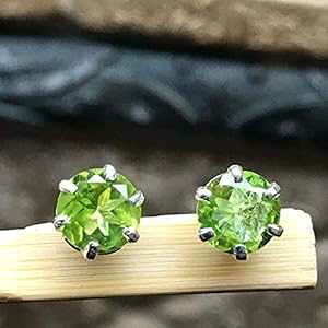 i` 2ct Abv O[ yhbg 925 \bh X^[O Vo[ X^bh sAX 7mm Natural Rocks by Kala Natural 2ct Apple Green Peridot 925 Solid Sterling Silver Stud Earrings 7mm