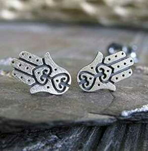 t@eB}̃nT̎̃X^bh COAubVh X^[O Vo[ WG[BAJŎ肳Ă܂B Poseidon's Booty Hamsa hand of Fatima stud earrings brushed sterling silve