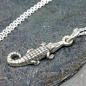 ^Cj[ AQ[^[ `[ lbNX - 925 X^[O Vo[A18 C` EnCharmed Tiny Alligator Charm Necklace - 925 Sterling Silver, 18"