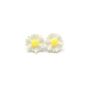 ȃfCW[ CO vX`bN |Xg ^t[A9mm zCg Pretty Smart Dainty Daisy Earrings on Plastic Posts Metal Free, 9mm White
