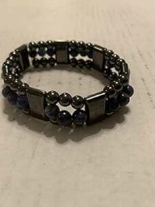 VRCw}^Cgƃ\[_Cg̕΃Chr[YXgb`uXbg Mama Otter's Tidbits Natural Magnetic Hematite and Sodalite Gemstone Wide Beaded Stretch Bracelets