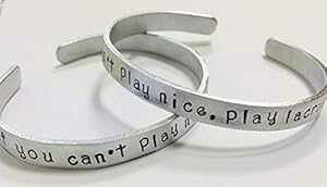 ɃvCłȂȂANXĂ - ϐFȂA~jE̊ɂnhX^vtJtuXbg Ann Peden Jewelry if you can't play nice, play lacrosse - lax, handstamped cuff brac