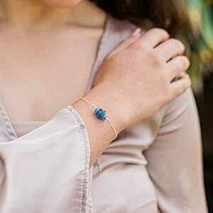 �J�C���i�C�g �r�[�Y �o�[ �u���X���b�g 925 �X�^�[�����O �V���o�[ - �{���̕�� Kyanite Bead Bar Bracelet in 925 Sterling Silver - Genuine Gemstone